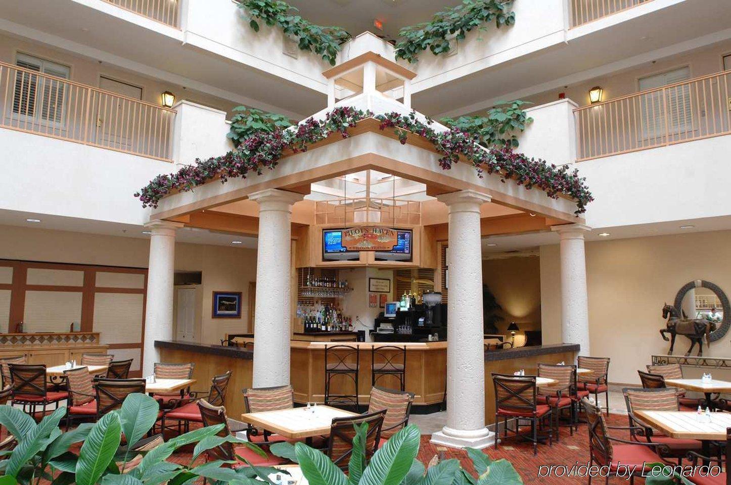 Embassy Suites Orlando - Airport Restaurant photo