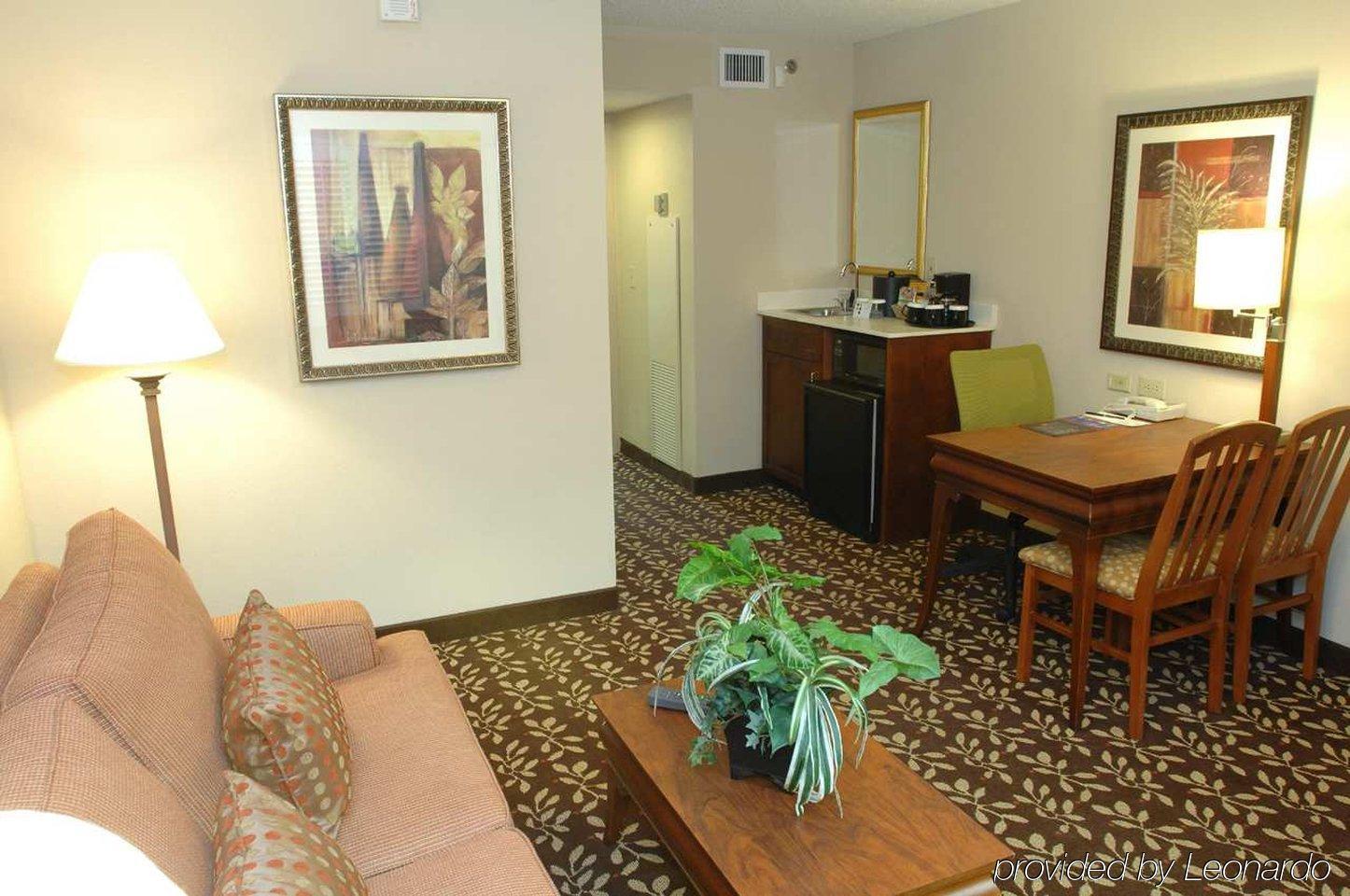 Embassy Suites Orlando - Airport Room photo